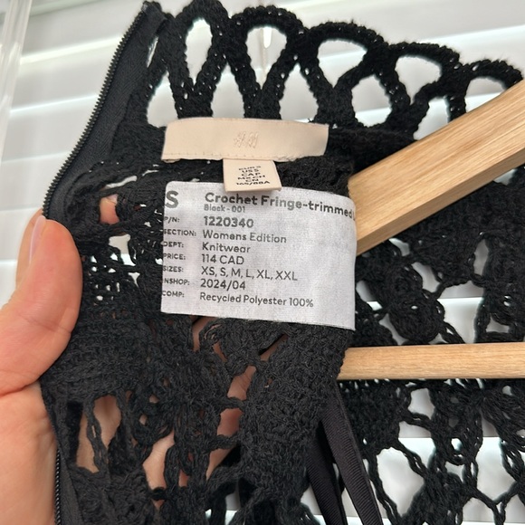 Dress with fringe - Picture 11 of 13